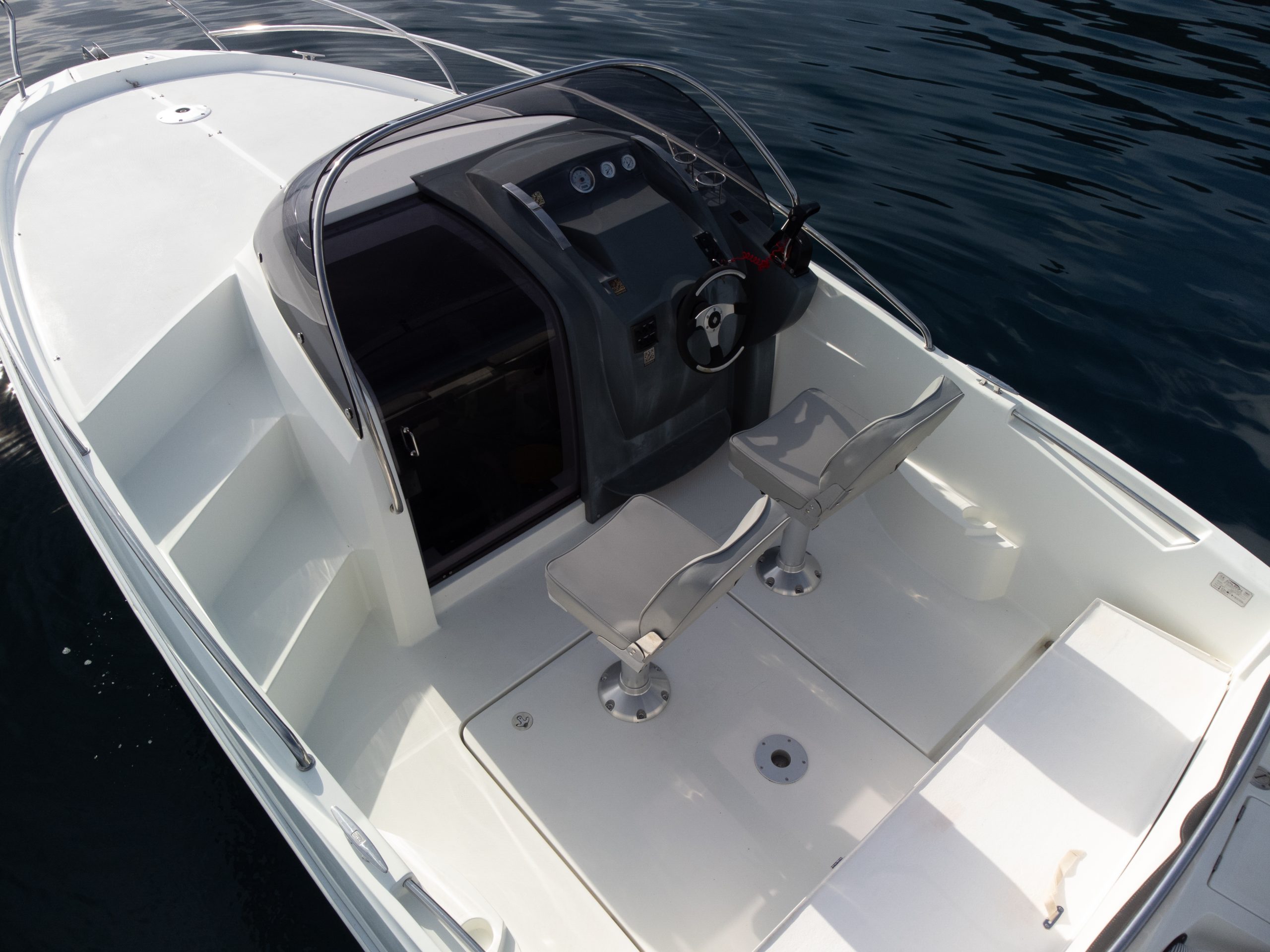 NETTOYAGE D'UN GALIA 220 À CANNES