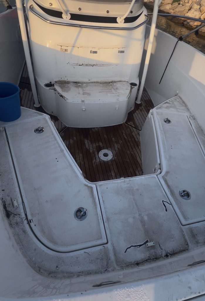 BATEAU NETTOYAGE