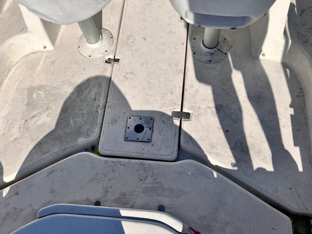 NETTOYAGE DE BATEAU À MARSEILLE